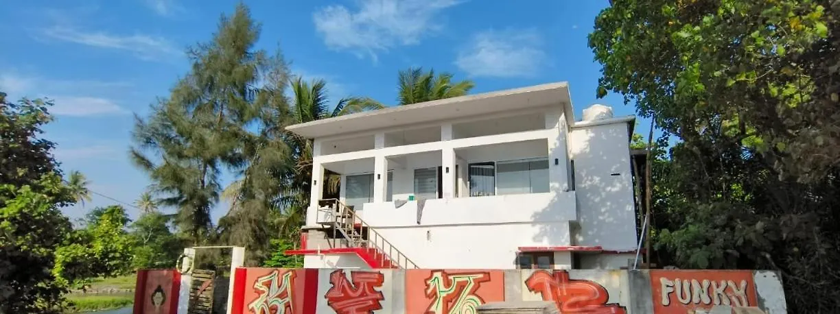 Funky Art Beach House Alappuzha